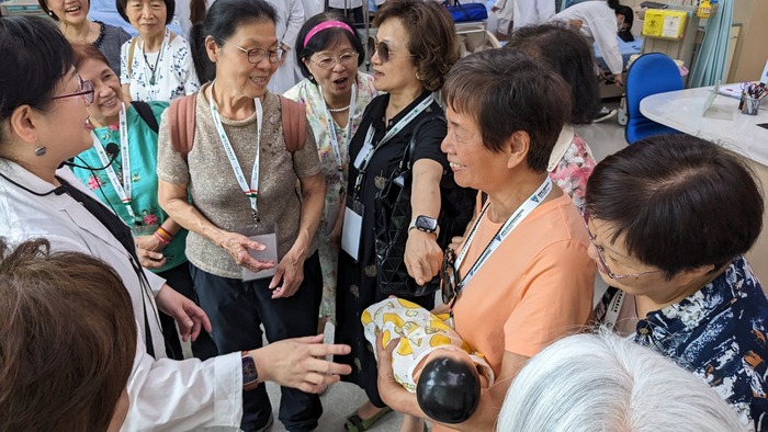 【校友回娘家活動紀實】畢業50年天后團，五專第六屆護理助產科返校參訪~!圖片