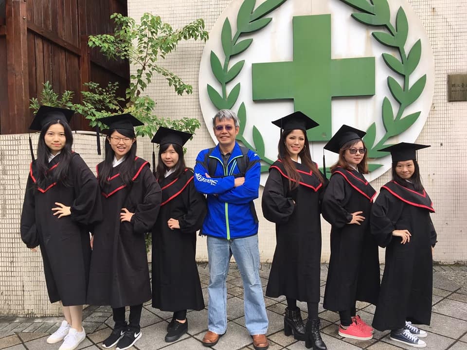 105 年畢業紀念